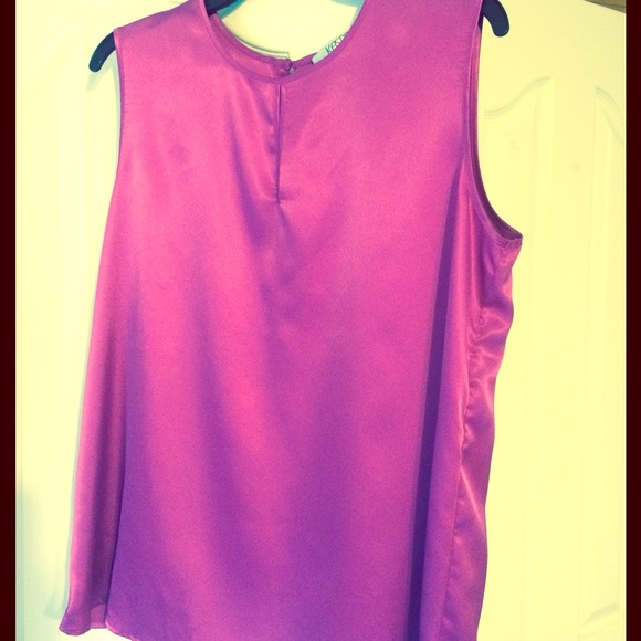 Sleeveless shell
