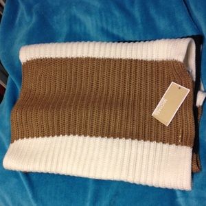 Micheal Kors knitted scarf