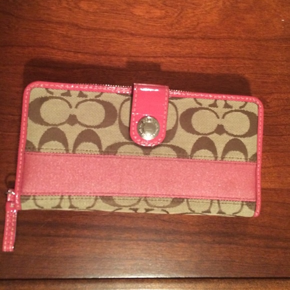 Pink coach wallet