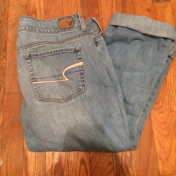 Light AE capris w/ holes