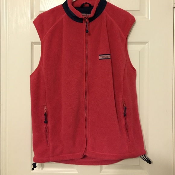Vineyard vines fleece vest