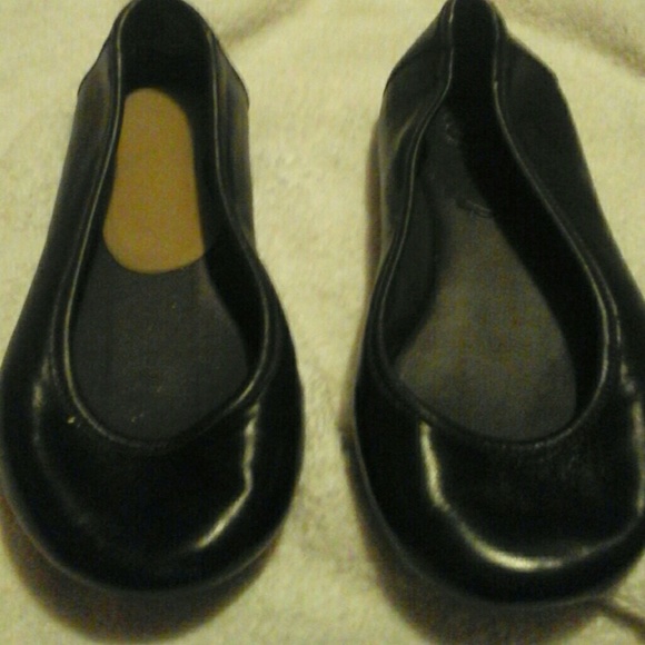 Shoes - Picture 2 of 2