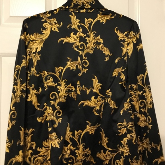 Classy blazer - Picture 4 of 4