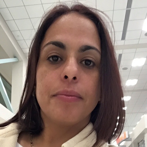 Meet your Posher, Roxana - Picture 1 of 1