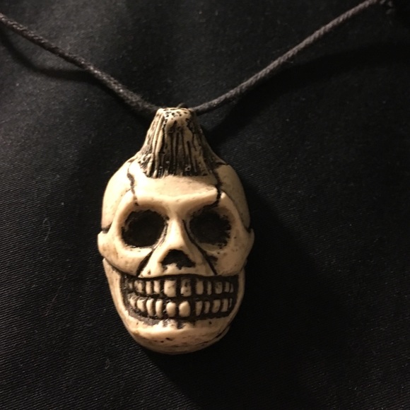 Mohawk skull adjustable necklace