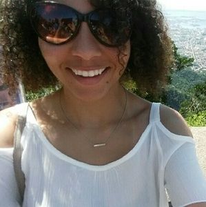 Meet your Posher, Ali