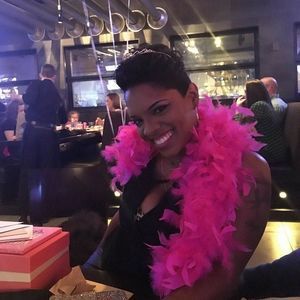 Meet your Posher, Sonya