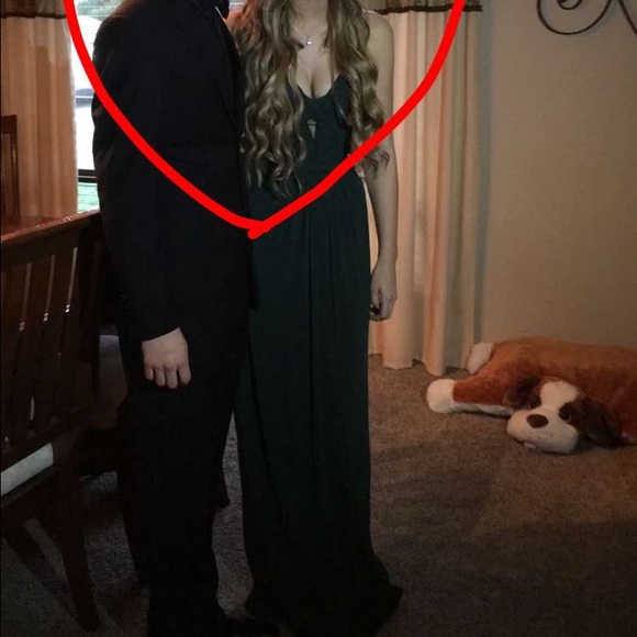 La Femme Prom Dress - Picture 3 of 4