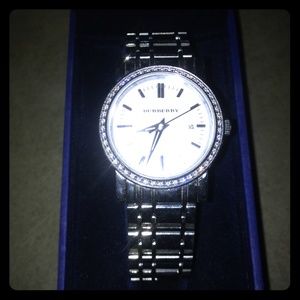 Burberry Heritage Women's Diamond Watch