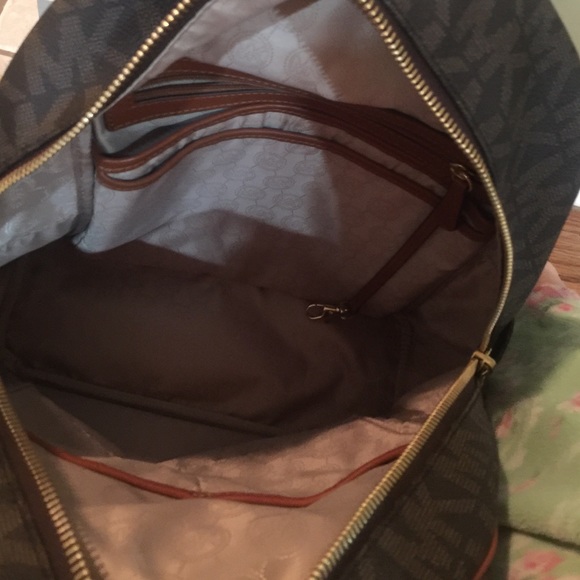 Michael kors backpack - Picture 2 of 4