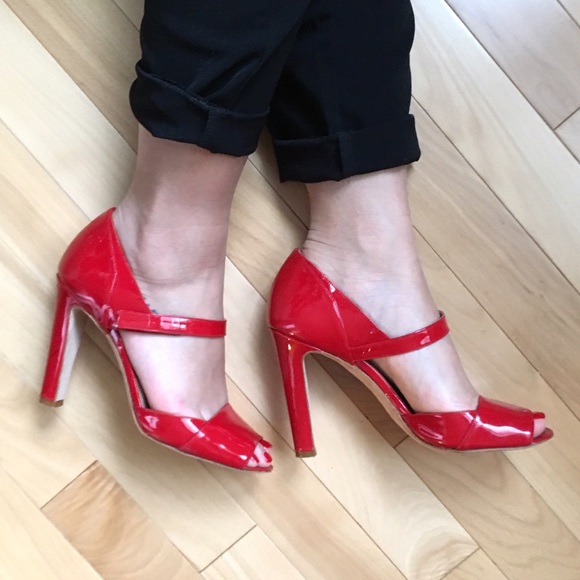 ❌SOLD❌ Manolo Blahnik Red Sandals - Picture 4 of 4