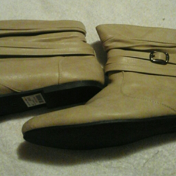 Boots - Picture 2 of 2