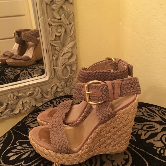 Stuart Weitzman "Alex" espadrille Swamp