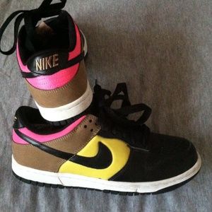 Nike shoes