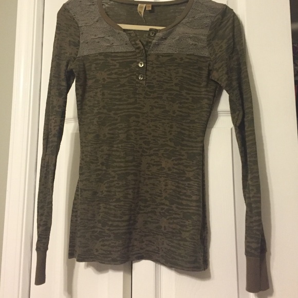 Green BKE LS shirt
