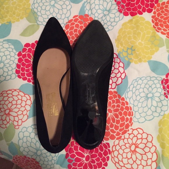 Suede 1 inch Ferregamo pumps