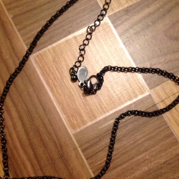 Gorgeous Necklace - Picture 3 of 3