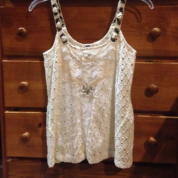 Free people very detailed crocheted Cami