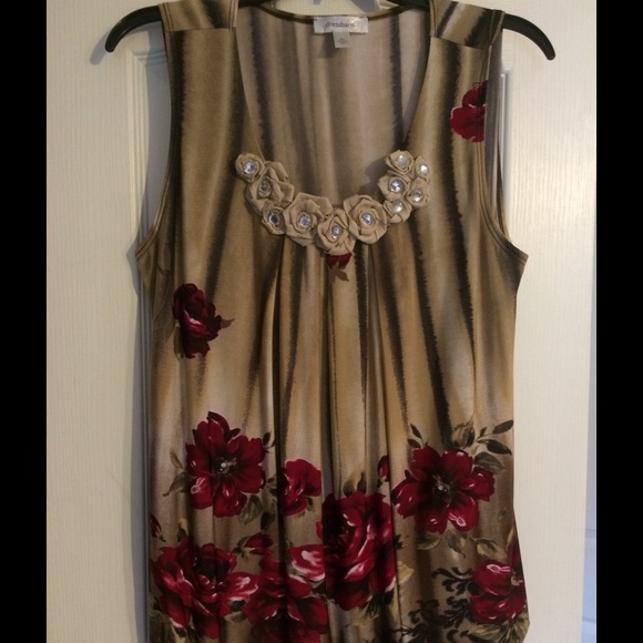 Sweet sleeveless shell