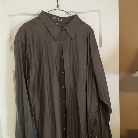 Men's dress shirt