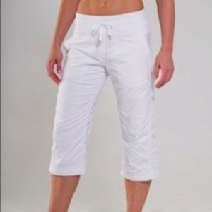 🎉24 hour sale🎉Lululemon studio dance pants.