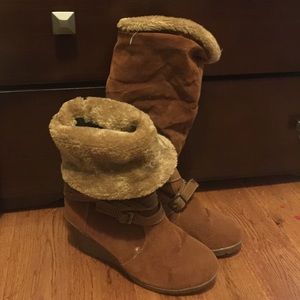 Winter Boots w/ faux fur lining