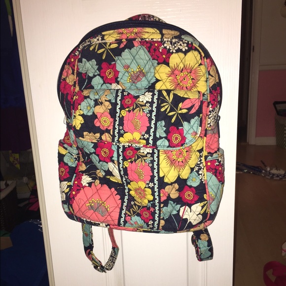 VERA BRADLY BACKPACK