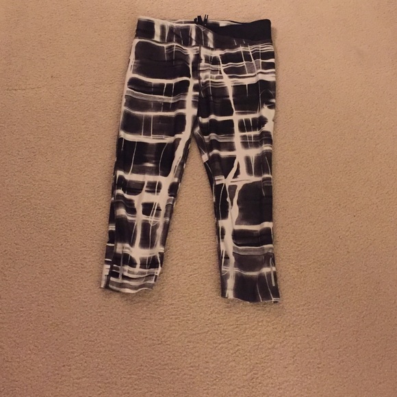 Nike dri-fit capris