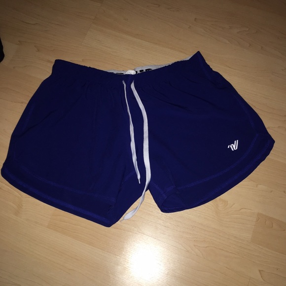 VARSITY SHORTS WITH SPANDEX