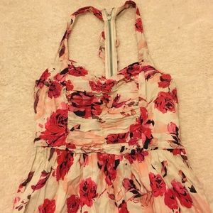 Used Charlotte Russe sundress 🌹