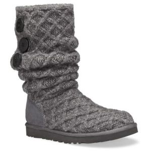 Gray knit uggs