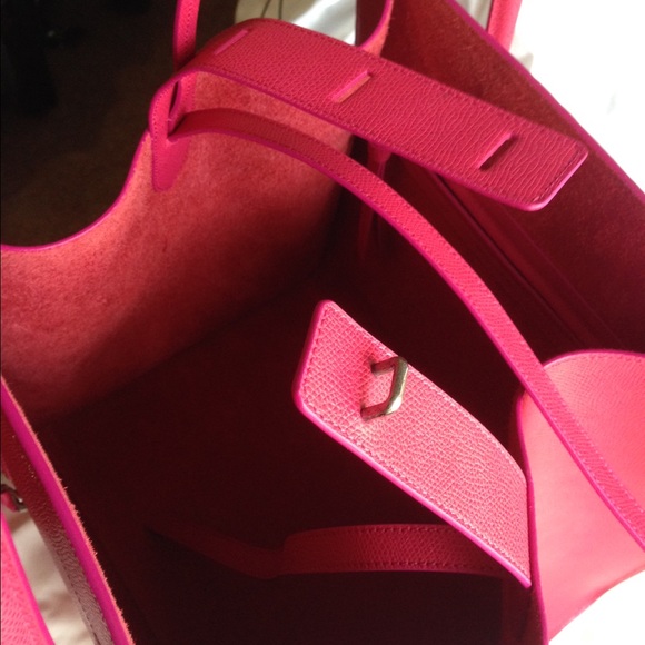 SOLD💥 Celine Phantom Tote in Pink - Picture 4 of 4