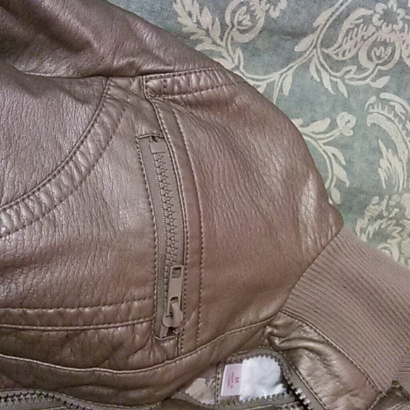 Jacket - Picture 3 of 3