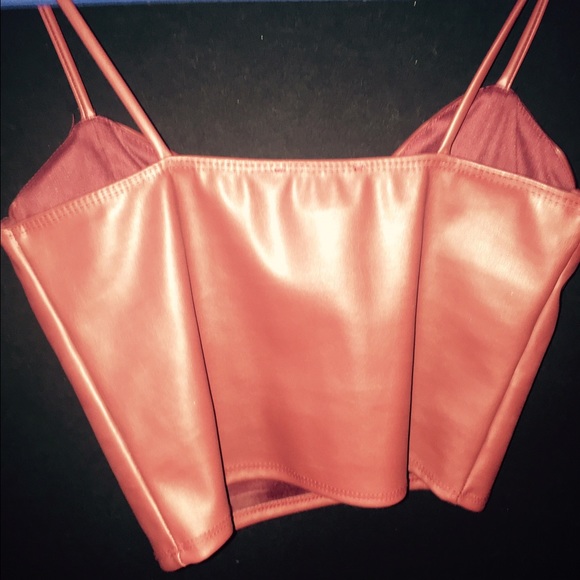 Cropped leather Red Top - Picture 3 of 4