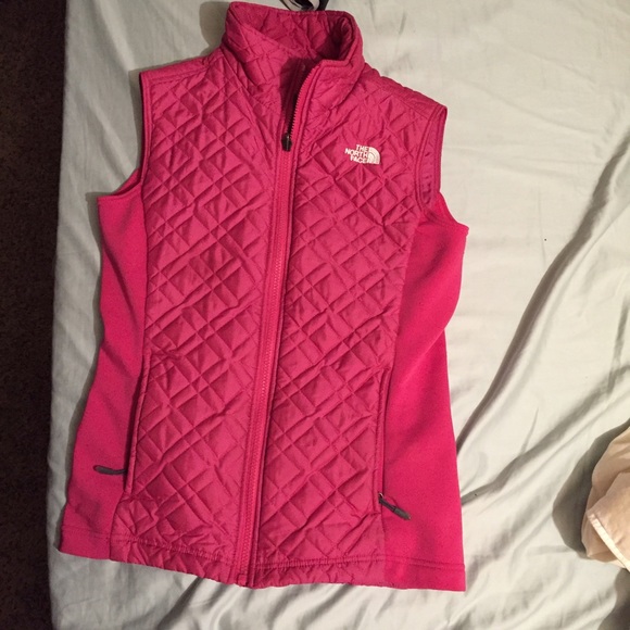 Hardly worn pink north face vest