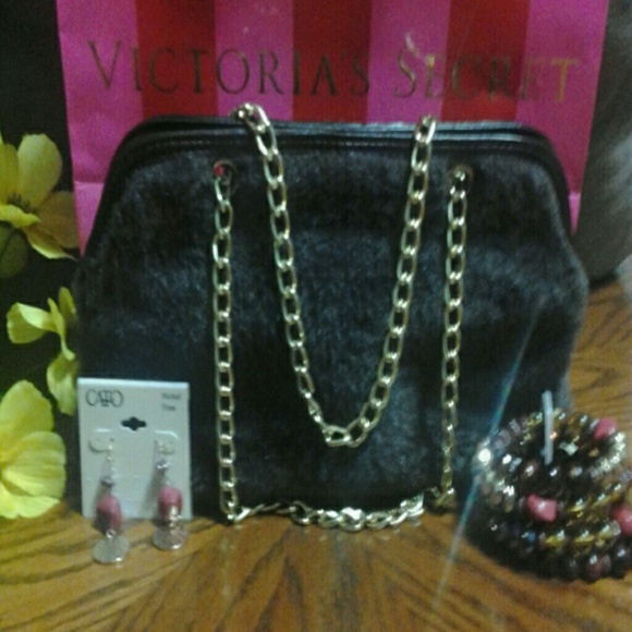 TODAYS SALE ONLY Purse Victoria Secret. - Picture 2 of 4