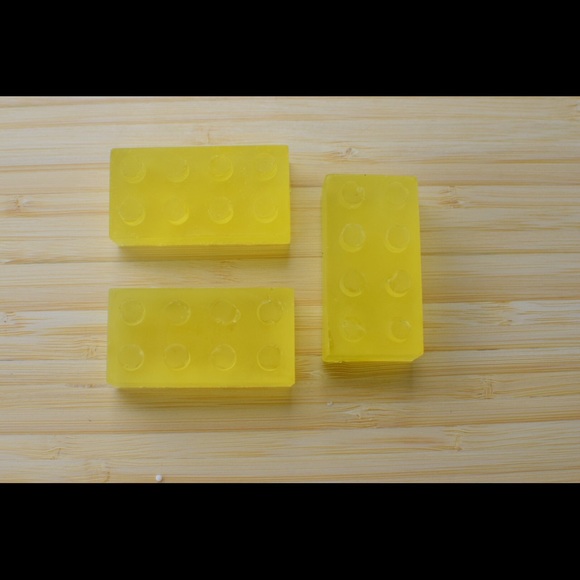 Mini Lego soap - Picture 3 of 4