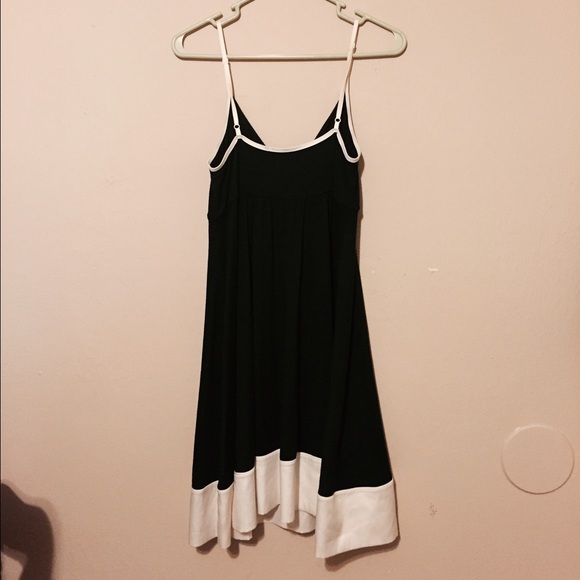 ❌SOLD Black and White Sundress - Picture 3 of 3