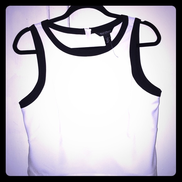 Loose white crop top