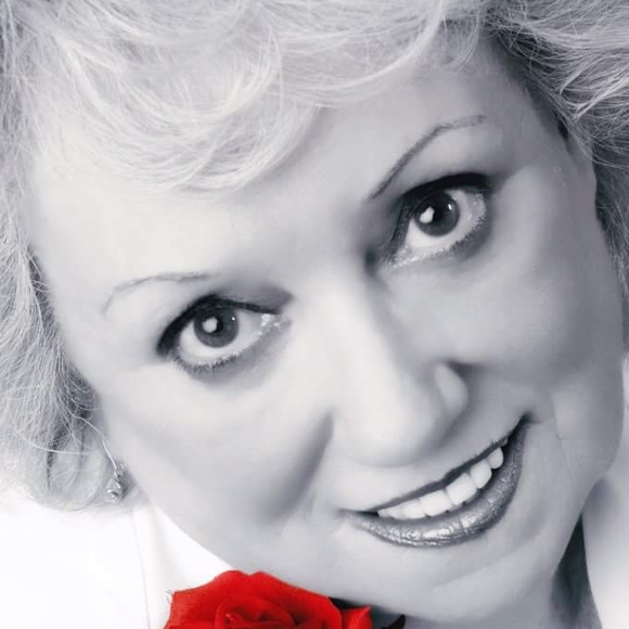 Meet your Posher, Patricia - Picture 1 of 1