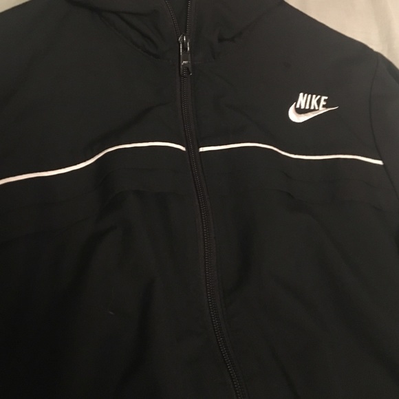 Nike jacket - Picture 3 of 3