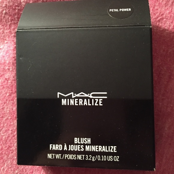 MAC cosmetics mineralize blush