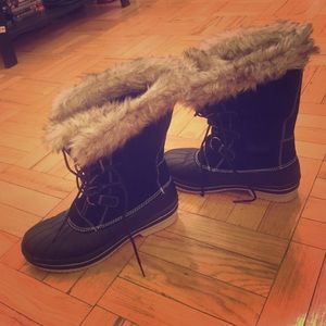 Snow boots❄️❄️