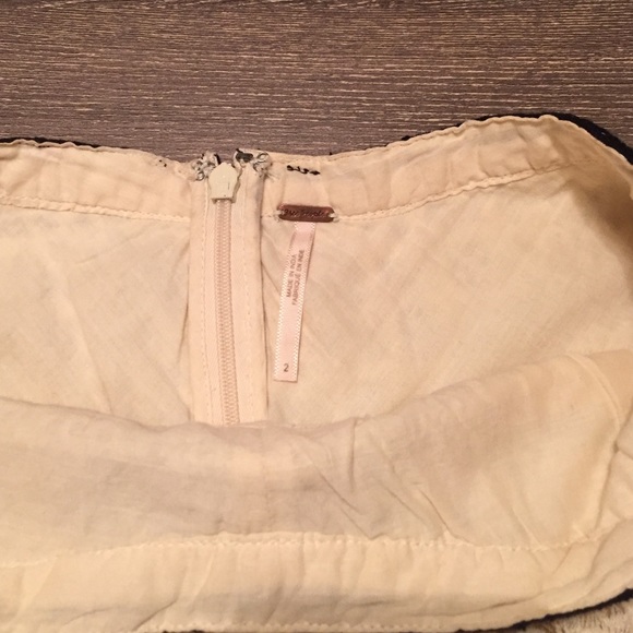 Free people lace skirt - Picture 3 of 3