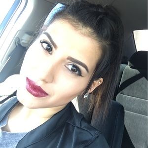 Meet your Posher, Veronica