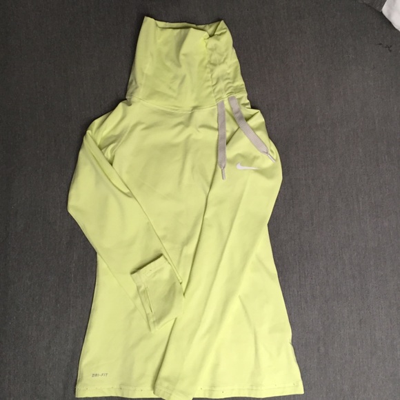 Nike dri fit pullover