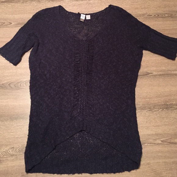 Lose-knit high low summer sweater