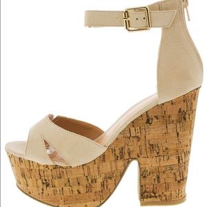 Natural cork platform heels