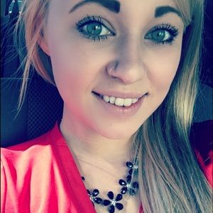 Meet your Posher, Fawntana