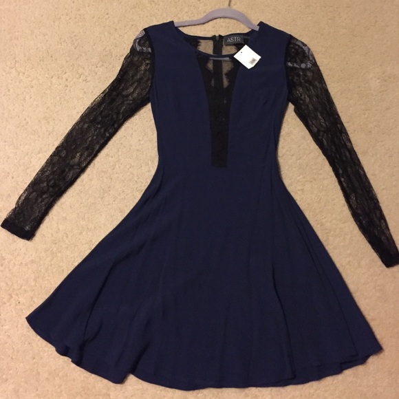 Lace sleeved skater dress